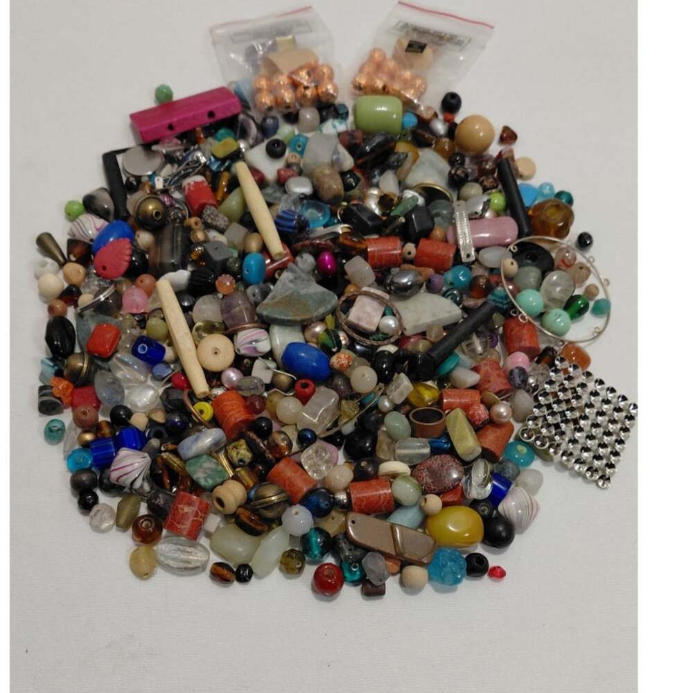 Mixed Lot of Loose Beads Jewelry Craft Natural Stone, Metal, Wooden, Glass, More